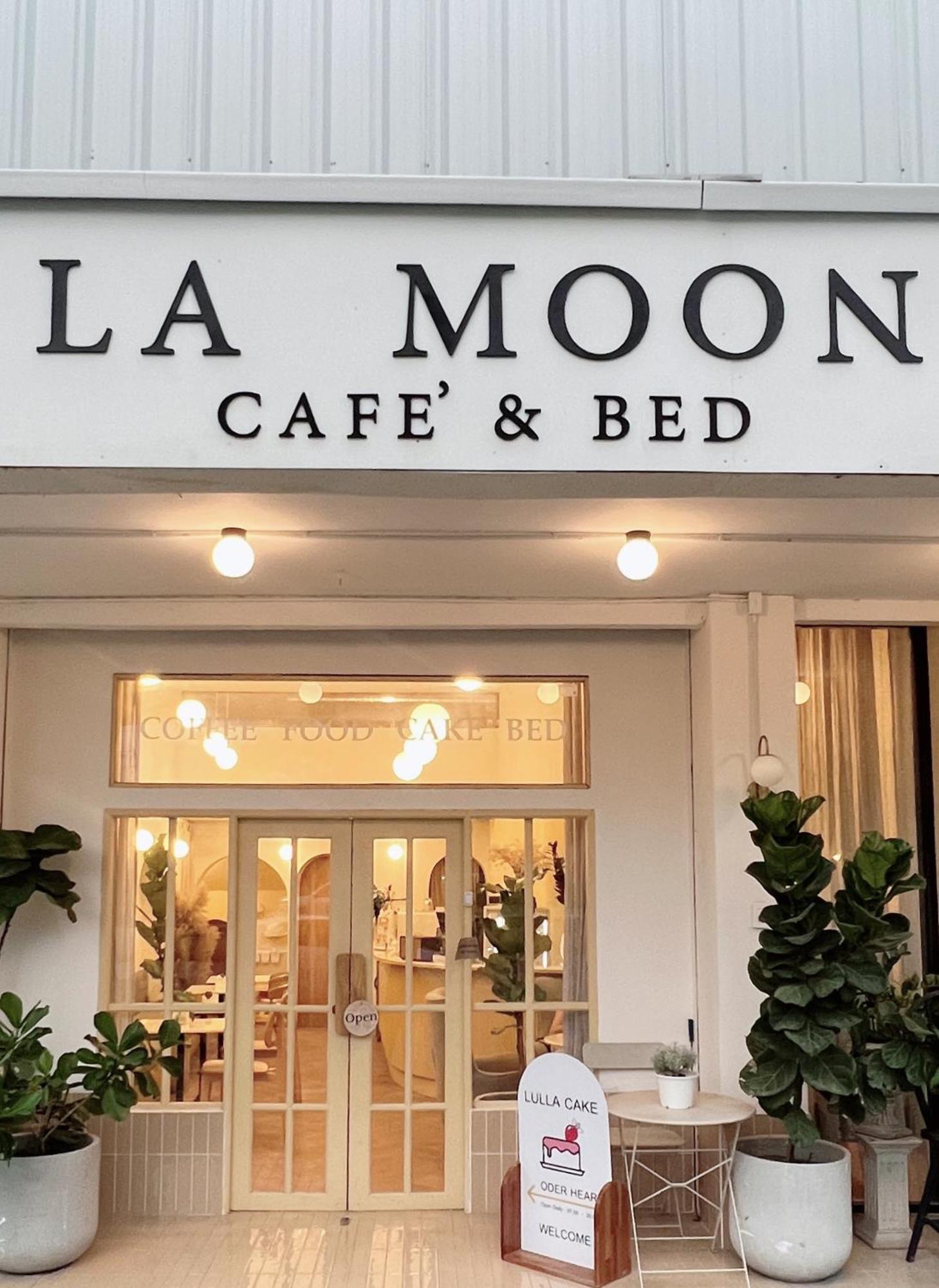 La Moon House Hotell Salaya Exteriör bild
